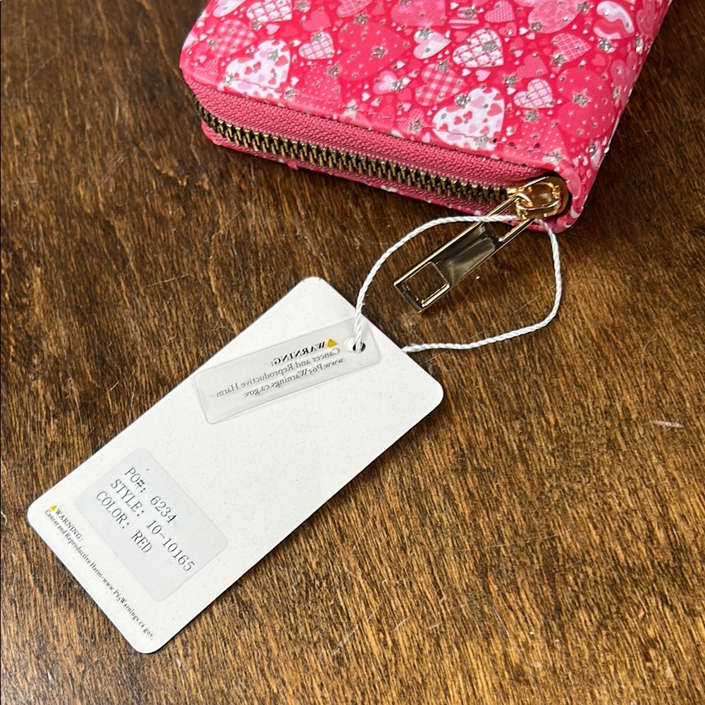 Wallet with Pink Heart Pattern - Picture 16 of 16